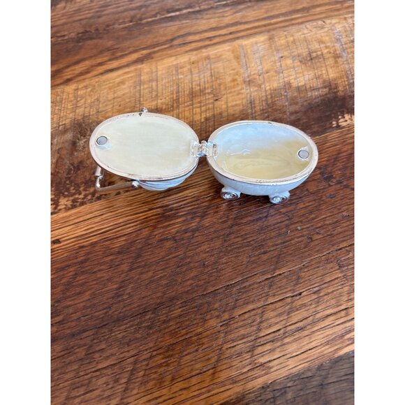 Vintage Silver Toned Miniature Baby Carriage Trinket Box Novelty Decor Collectib - Picture 5 of 7